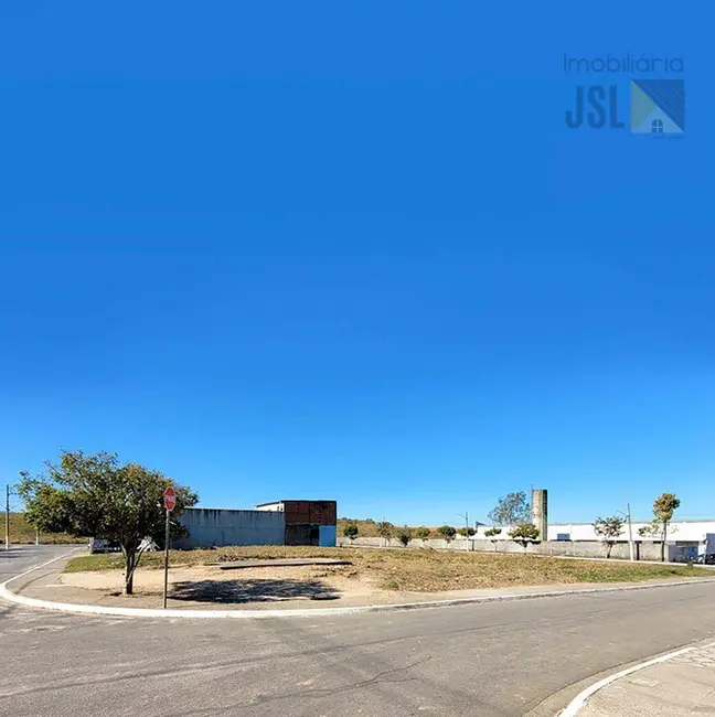 Foto 1 de Terreno / Lote à venda, 246m2 em Cacapava - SP