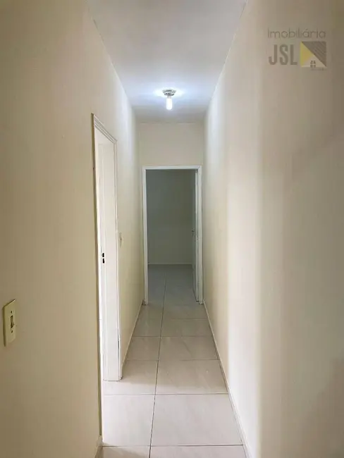 Foto 5 de Casa com 2 quartos para alugar, 127m2 em Jardim Maria Cândida, Cacapava - SP