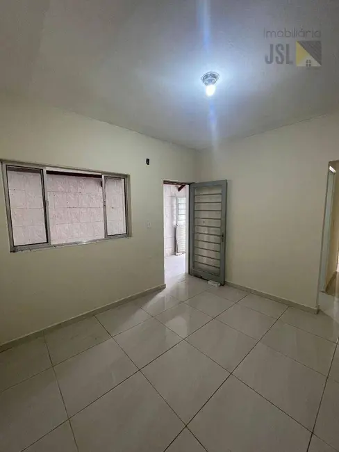 Foto 3 de Casa com 2 quartos para alugar, 127m2 em Jardim Maria Cândida, Cacapava - SP