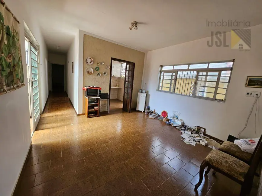 Foto 3 de Casa com 3 quartos à venda, 330m2 em Cacapava - SP