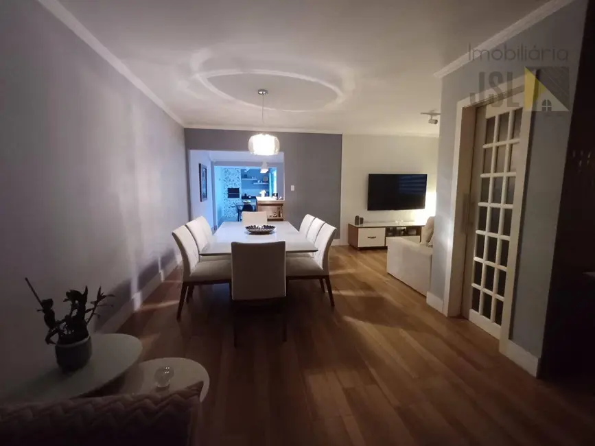 Foto 3 de Sobrado com 3 quartos à venda, 140m2 em Vila Santos, Cacapava - SP