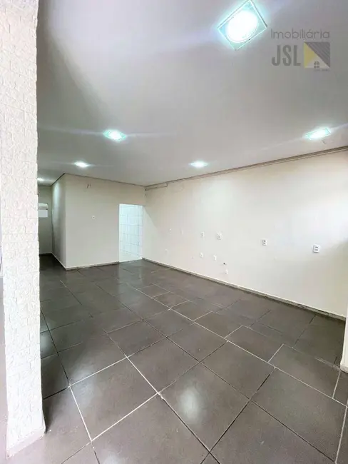 Foto 2 de Loja para alugar, 136m2 em Vila Santos, Cacapava - SP