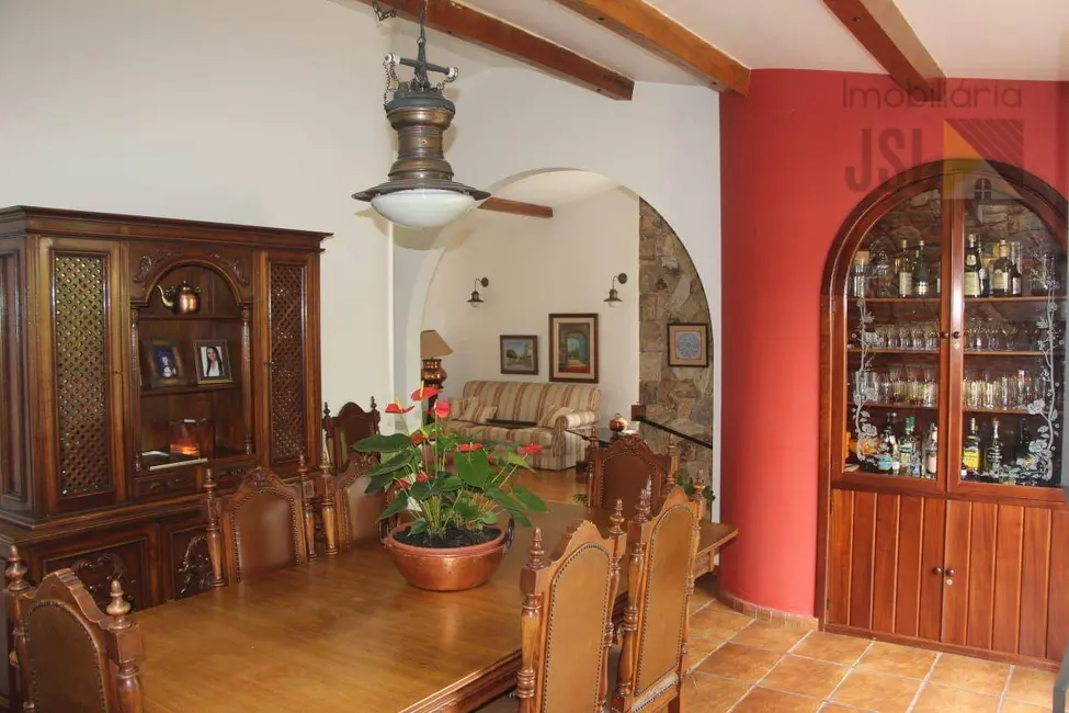 Foto 3 de Sobrado com 4 quartos à venda, 336m2 em Vila São João, Cacapava - SP