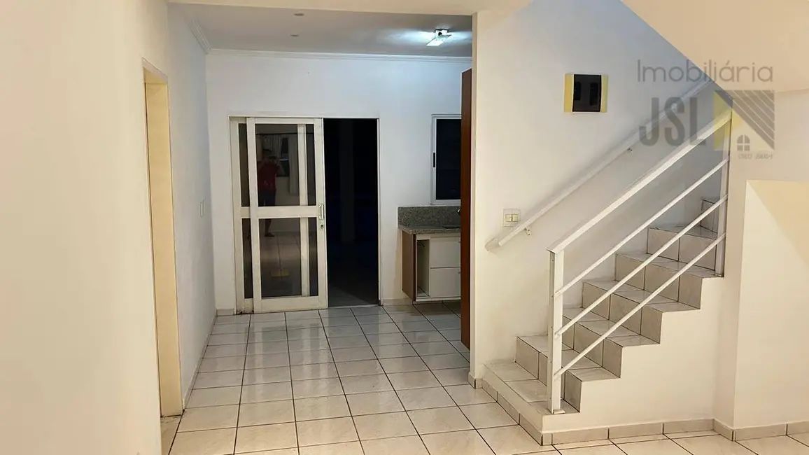 Foto 3 de Sobrado com 2 quartos para alugar, 263m2 em Vila Paraíso, Cacapava - SP