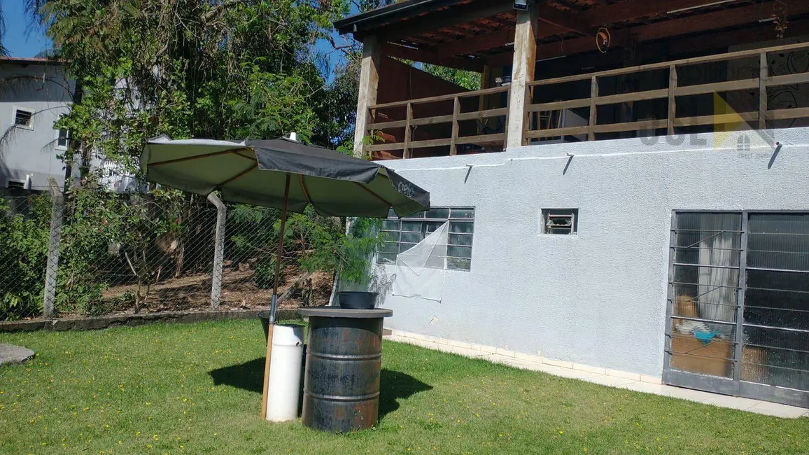 Chácara com 2 quartos à venda, 880m2 em Chácara Germana, Cacapava - SP - imagem 6 Foto 6 de Chácara com 2 quartos à venda, 880m2 em Chácara Germana, Cacapava - SP