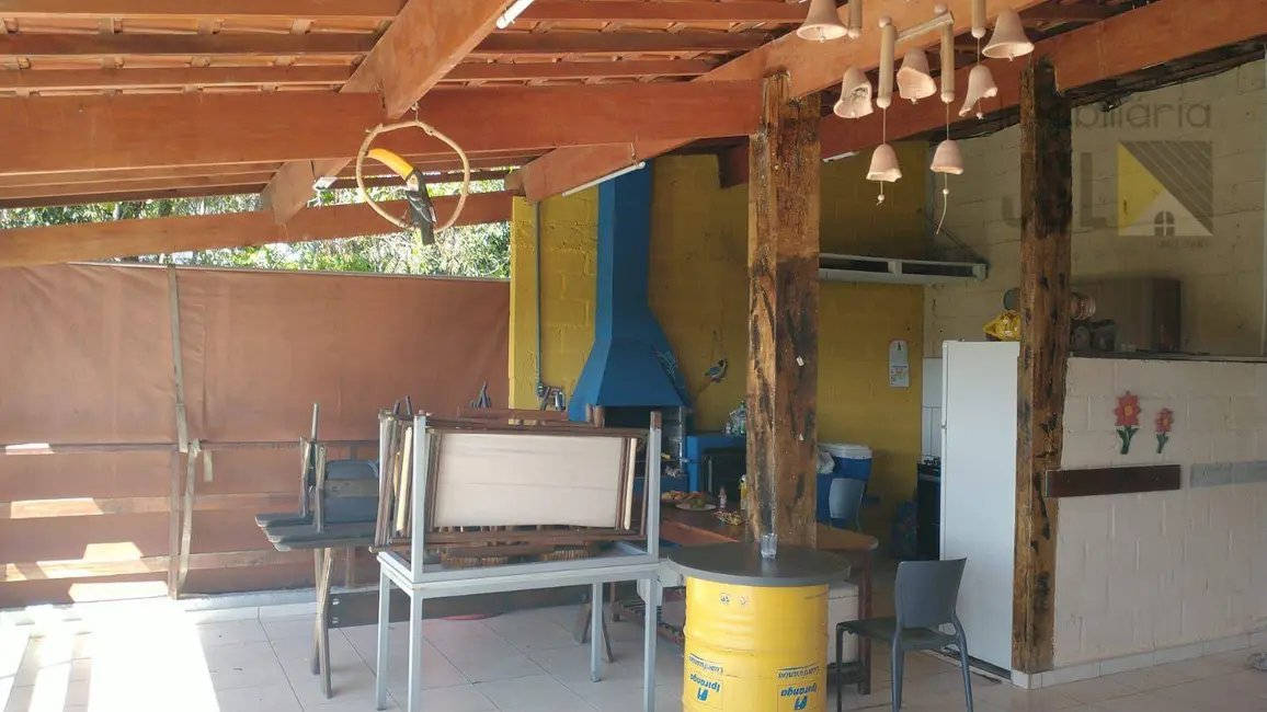 Chácara com 2 quartos à venda, 880m2 em Chácara Germana, Cacapava - SP - imagem 8 Foto 8 de Chácara com 2 quartos à venda, 880m2 em Chácara Germana, Cacapava - SP