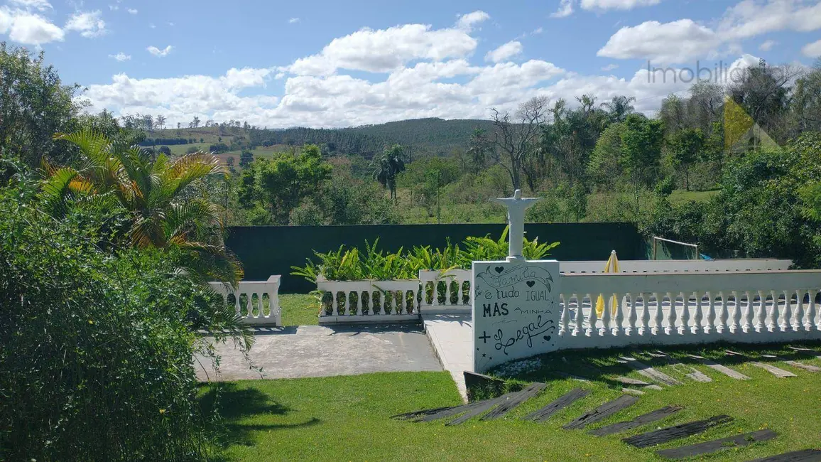 Chácara com 2 quartos à venda, 880m2 em Chácara Germana, Cacapava - SP - imagem 1 Foto 1 de Chácara com 2 quartos à venda, 880m2 em Chácara Germana, Cacapava - SP