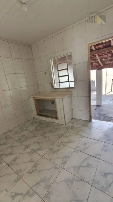 Foto 4 de Casa com 2 quartos para alugar, 271m2 em Jardim São José, Cacapava - SP
