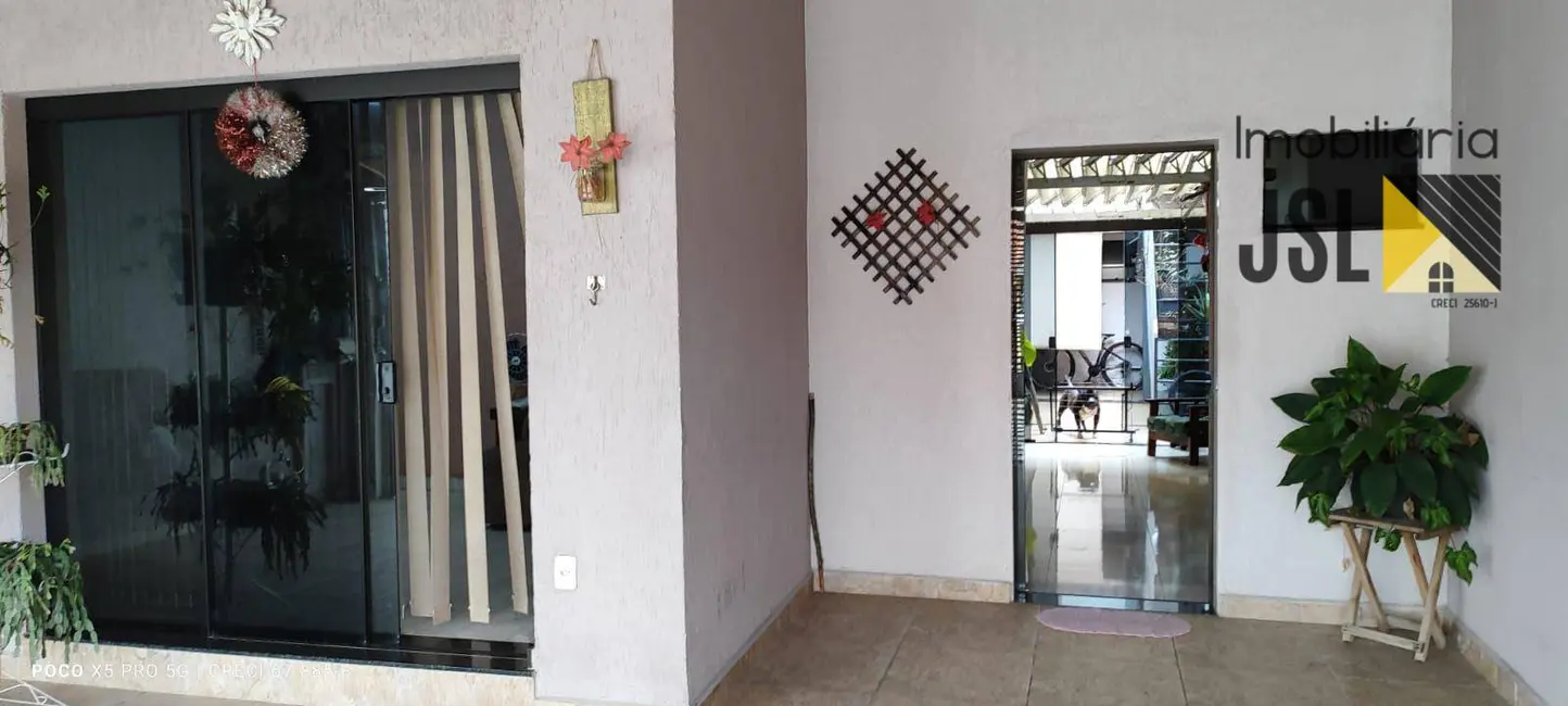 Foto 1 de Casa com 3 quartos à venda, 150m2 em Vila Bandeirantes, Cacapava - SP