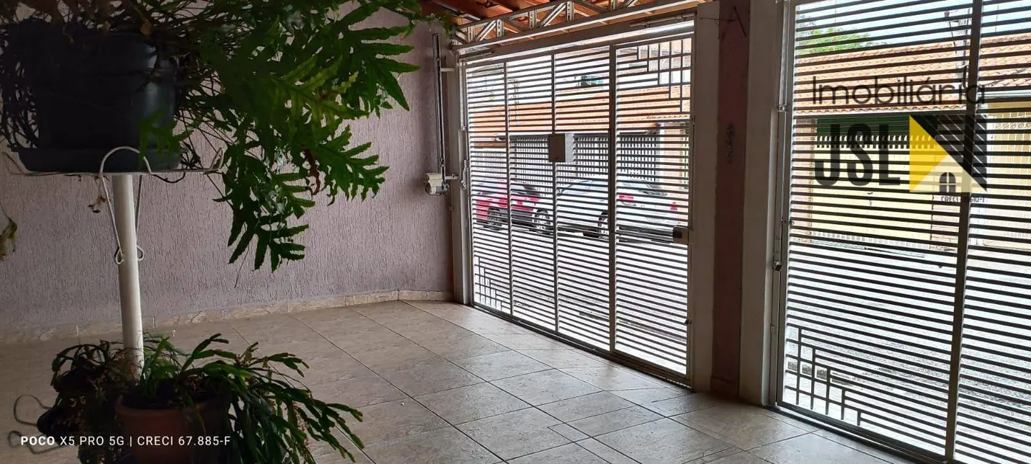 Foto 2 de Casa com 3 quartos à venda, 150m2 em Vila Bandeirantes, Cacapava - SP