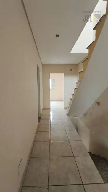 Foto 4 de Sobrado com 4 quartos para alugar, 140m2 em Jardim Panorama, Cacapava - SP