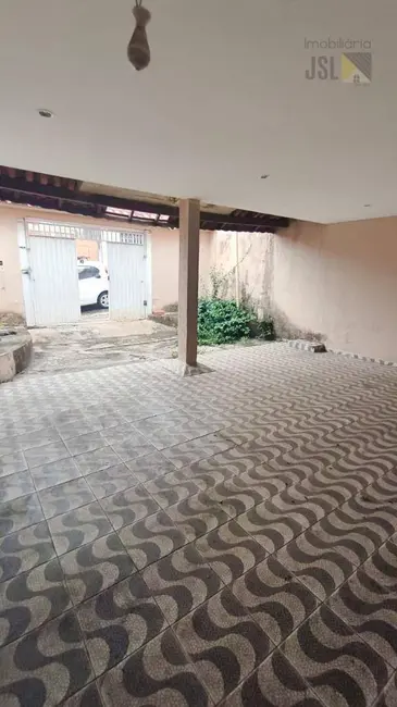 Foto 1 de Sobrado com 4 quartos para alugar, 140m2 em Jardim Panorama, Cacapava, SP