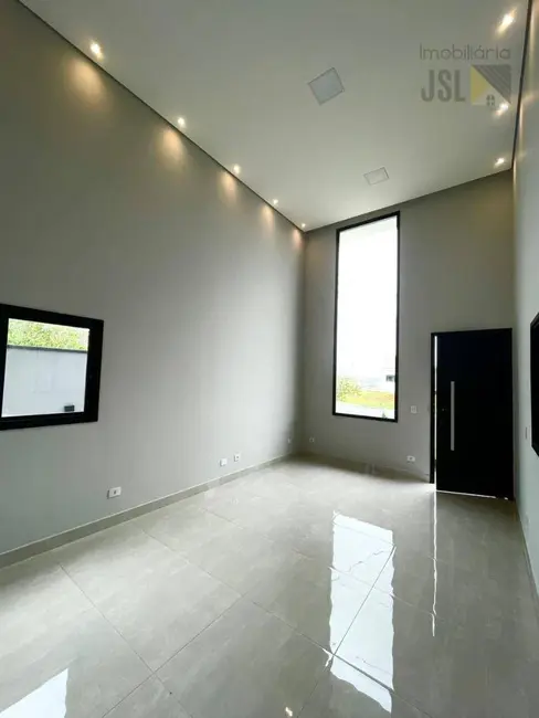 Foto 1 de Casa com 3 quartos à venda, 250m2 em Cacapava - SP