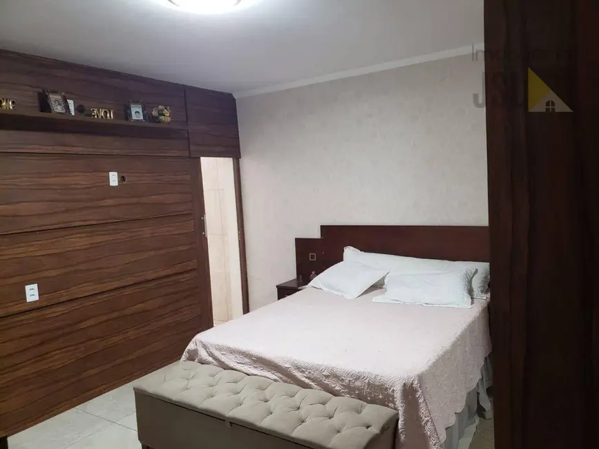 Foto 7 de Sobrado com 3 quartos à venda e para alugar, 369m2 em Borda da Mata, Cacapava - SP