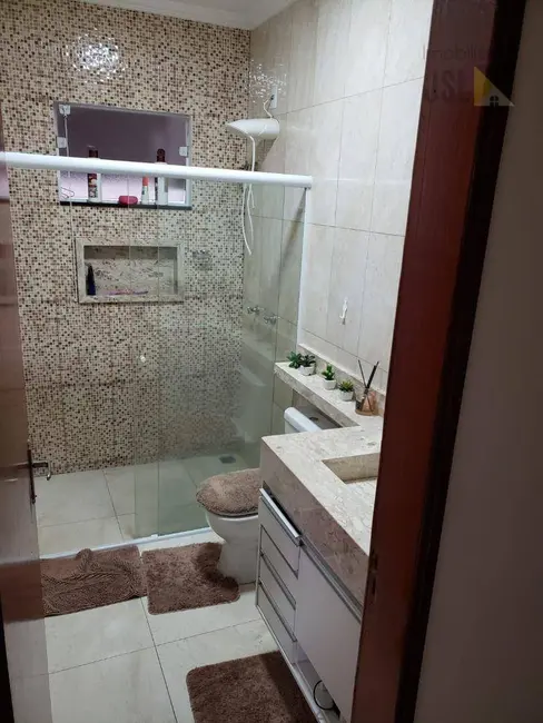 Foto 9 de Sobrado com 3 quartos à venda e para alugar, 369m2 em Borda da Mata, Cacapava - SP