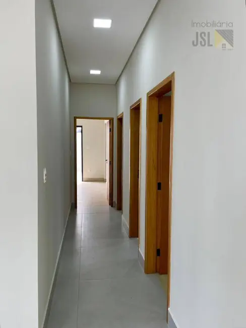 Foto 4 de Casa de Condomínio com 3 quartos à venda, 300m2 em Cacapava - SP