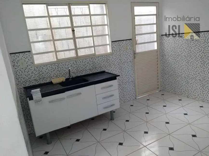 Casa com 2 quartos à venda, 125m2 em Village das Flores, Cacapava - SP - imagem 5 Foto 5 de Casa com 2 quartos à venda, 125m2 em Village das Flores, Cacapava - SP