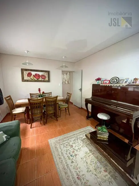 Foto 2 de Casa com 2 quartos à venda, 160m2 em Vila Santos, Cacapava - SP