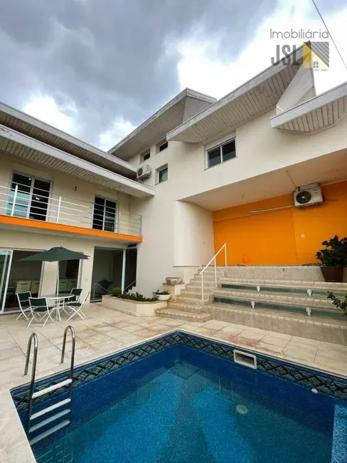 Foto 1 de Sobrado com 5 quartos à venda, 590m2 em Vila Santos, Cacapava - SP