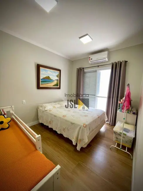 Foto 9 de Casa com 3 quartos à venda, 300m2 em Cacapava - SP