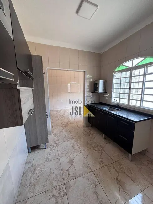 Foto 5 de Casa com 3 quartos para alugar, 250m2 em Jardim Rafael, Cacapava - SP