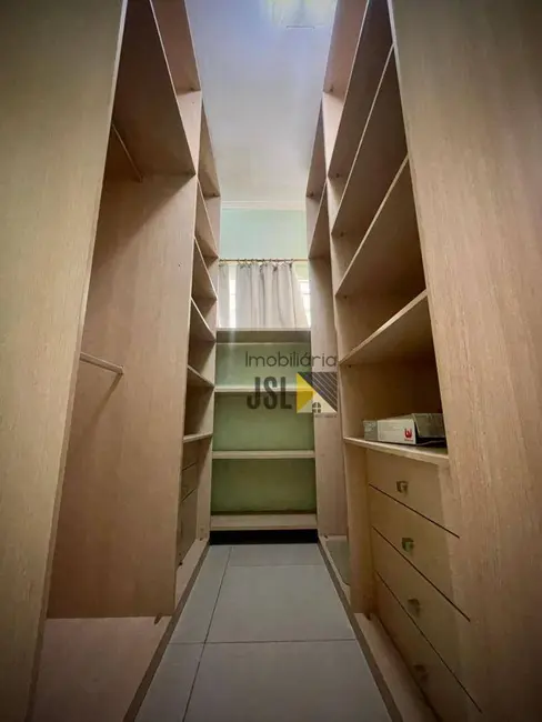 Foto 8 de Sobrado com 3 quartos à venda, 350m2 em Parque Residencial Santo André, Cacapava - SP