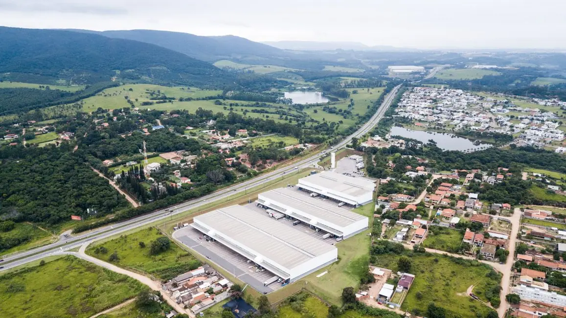 Foto 3 de Armazém / Galpão para alugar, 4000m2 em Medeiros, Jundiai - SP
