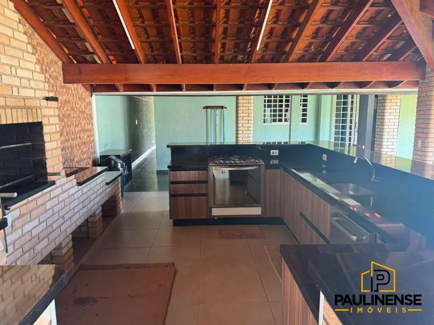 Chácara com 5 quartos à venda, 1050m2 em Paulinia - SP - imagem 3 Foto 3 de Chácara com 5 quartos à venda, 1050m2 em Paulinia - SP