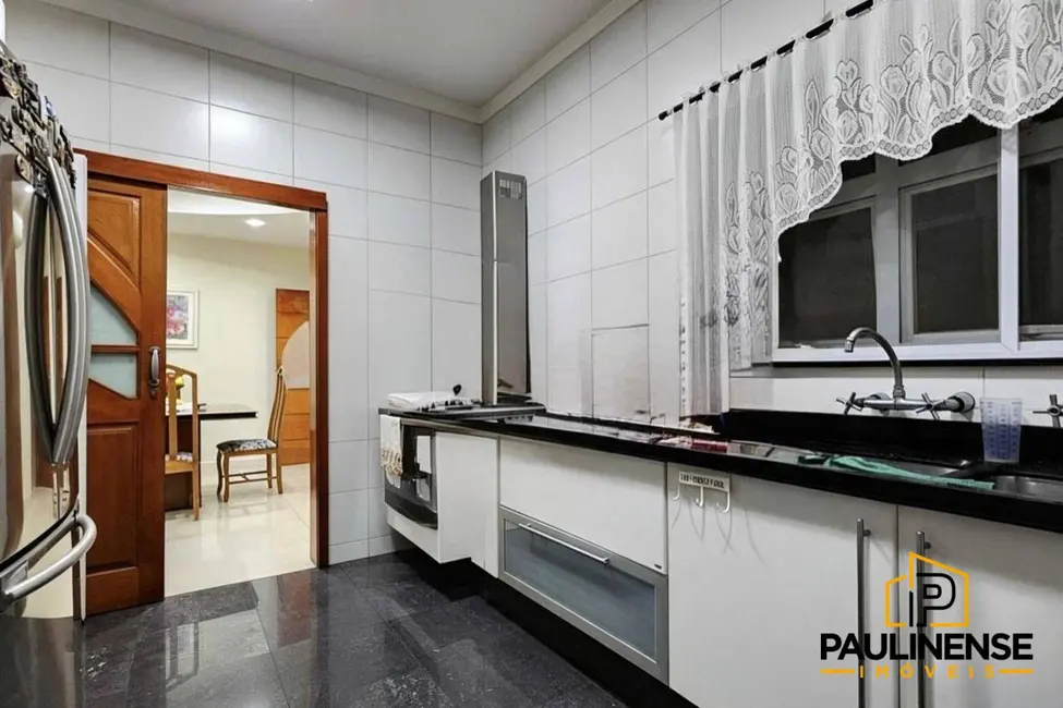 Sobrado com 4 quartos à venda, 600m2 em Jardim de Itapoan, Paulinia - SP - imagem 4 Foto 4 de Sobrado com 4 quartos à venda, 600m2 em Jardim de Itapoan, Paulinia - SP