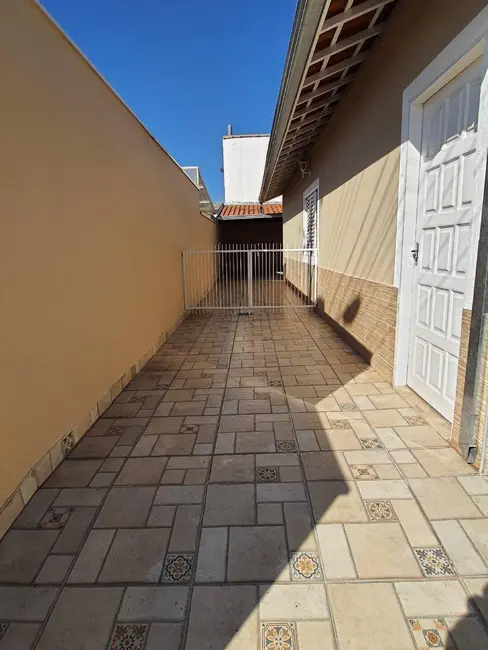 Foto 2 de Casa de Condomínio com 3 quartos à venda, 170m2 em Louveira - SP