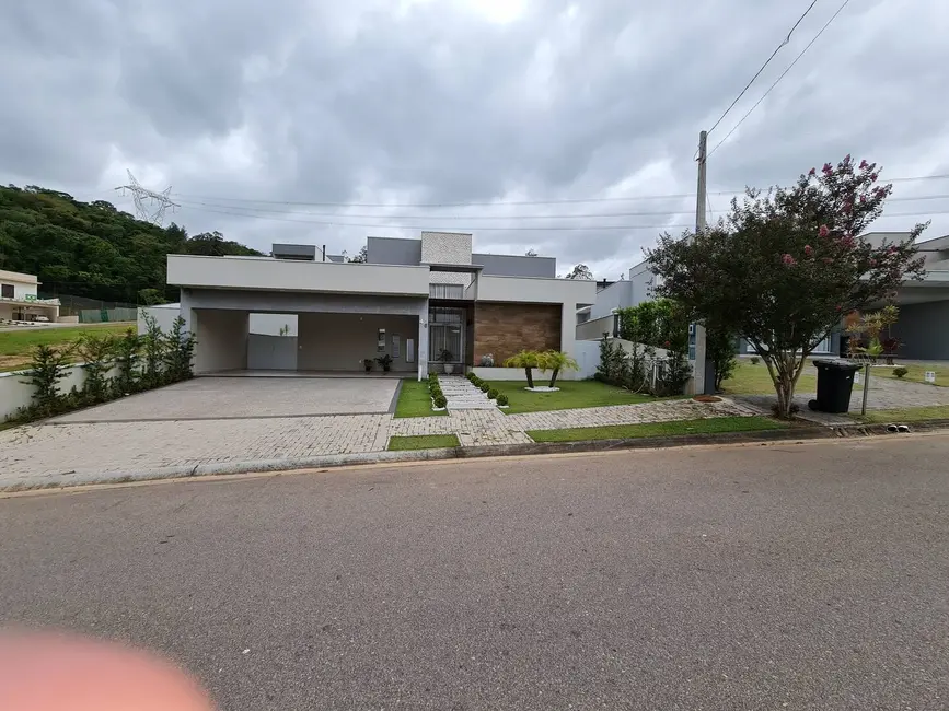 Foto 1 de Casa de Condomínio com 3 quartos à venda, 598m2 em Louveira - SP