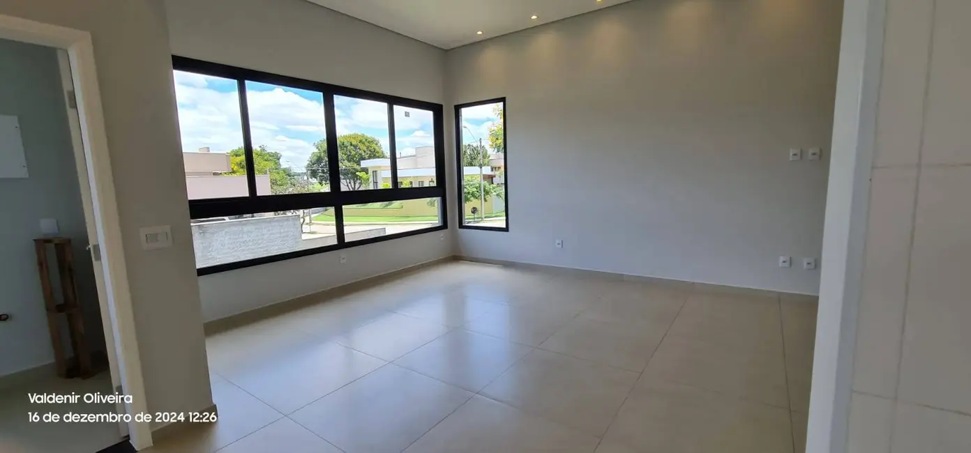 Foto 23 de Casa à venda, 525m2 em Louveira - SP