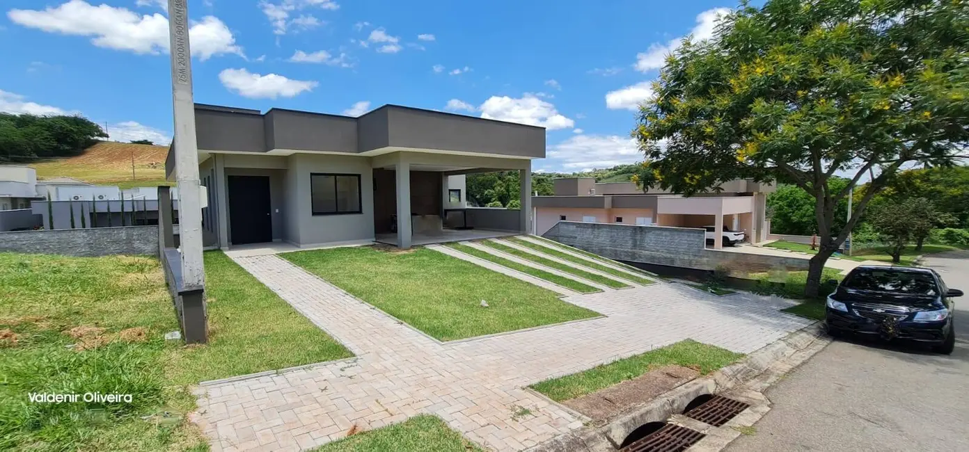 Foto 1 de Casa à venda, 525m2 em Louveira - SP