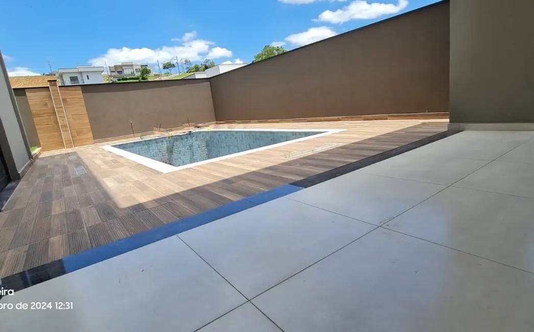 Foto 3 de Casa à venda, 525m2 em Louveira - SP