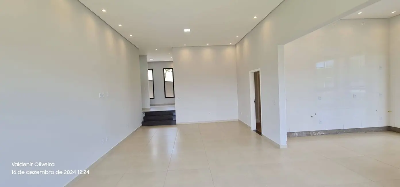 Foto 34 de Casa à venda, 525m2 em Louveira - SP