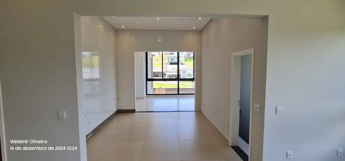 Foto 35 de Casa à venda, 525m2 em Louveira - SP