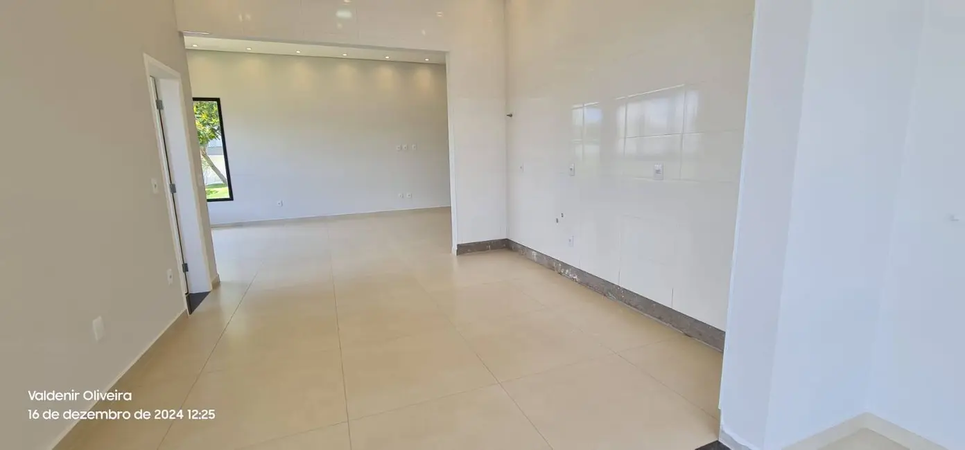 Foto 25 de Casa à venda, 525m2 em Louveira - SP