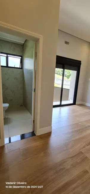 Foto 16 de Casa à venda, 525m2 em Louveira - SP