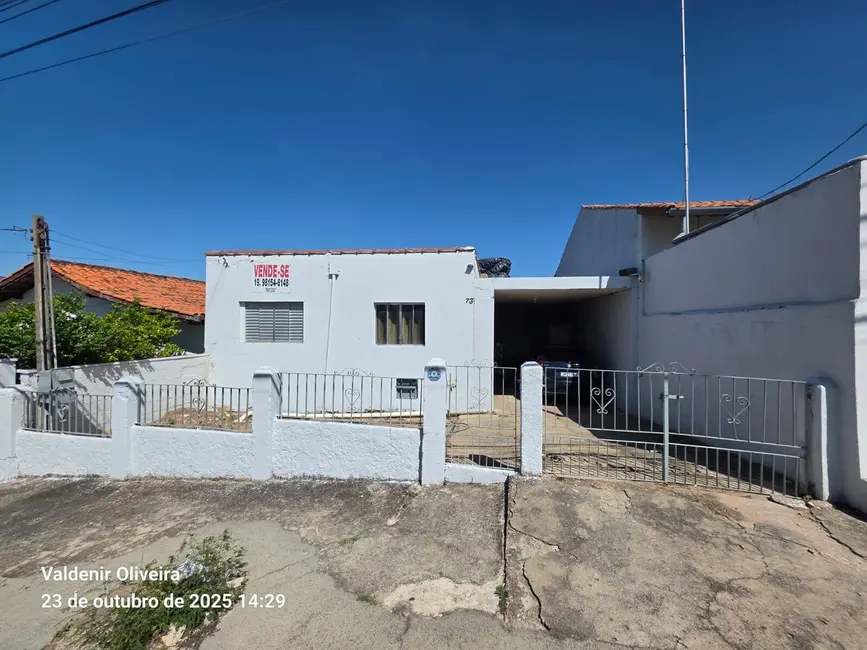 Foto 1 de Casa com 2 quartos à venda, 250m2 em Louveira - SP