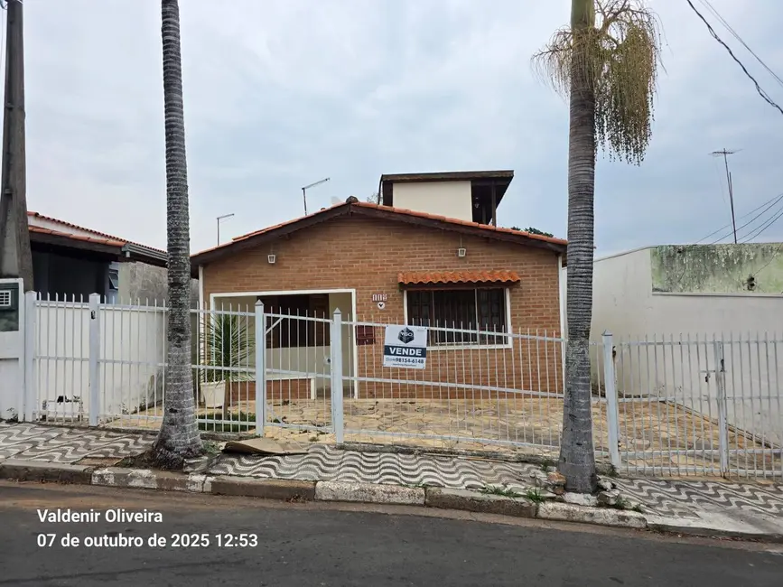 Foto 1 de Casa com 2 quartos à venda, 250m2 em Louveira - SP