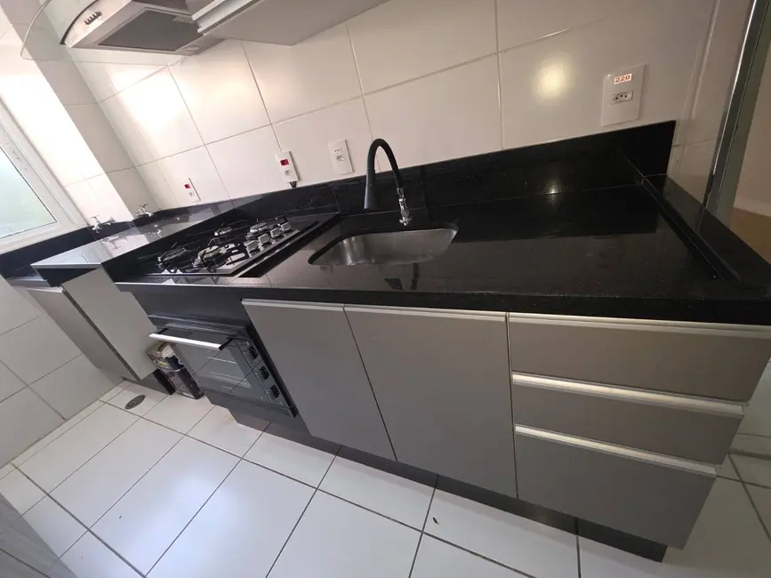Foto 2 de Apartamento com 3 quartos para alugar, 72m2 em Louveira - SP