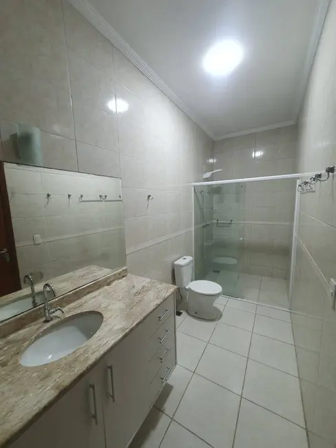Foto 5 de Casa com 3 quartos para alugar em Louveira - SP