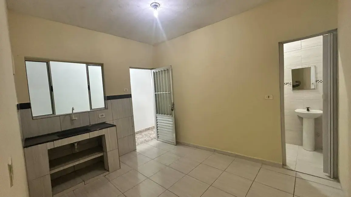 Casa com 1 quarto para alugar em Louveira - SP - imagem 3 Foto 3 de Casa com 1 quarto para alugar em Louveira - SP
