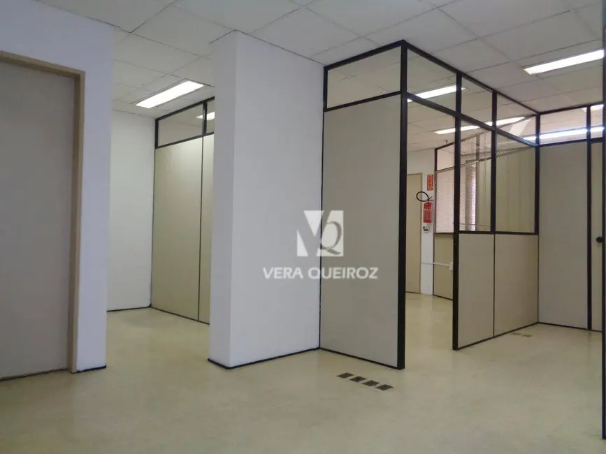 Sala Comercial para alugar, 82m2 em Centro, Campinas - SP - imagem 3 Foto 3 de Sala Comercial para alugar, 82m2 em Centro, Campinas - SP