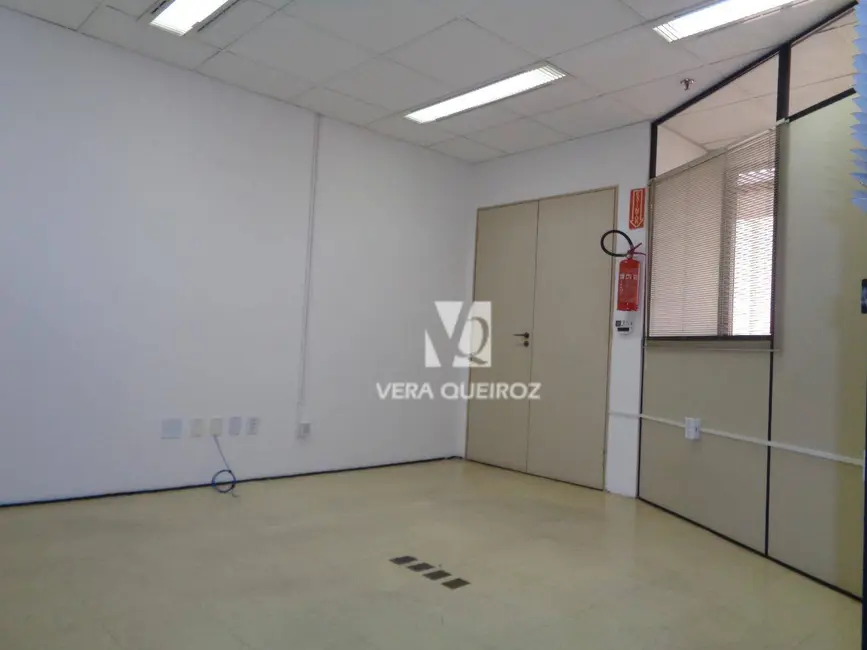 Sala Comercial para alugar, 82m2 em Centro, Campinas - SP - imagem 5 Foto 5 de Sala Comercial para alugar, 82m2 em Centro, Campinas - SP