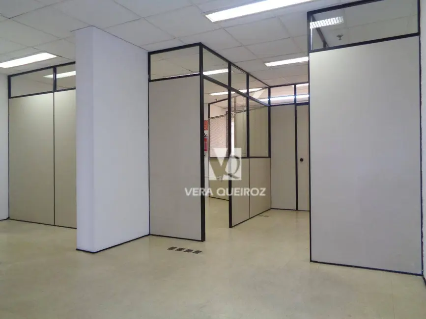Sala Comercial para alugar, 82m2 em Centro, Campinas - SP - imagem 2 Foto 2 de Sala Comercial para alugar, 82m2 em Centro, Campinas - SP