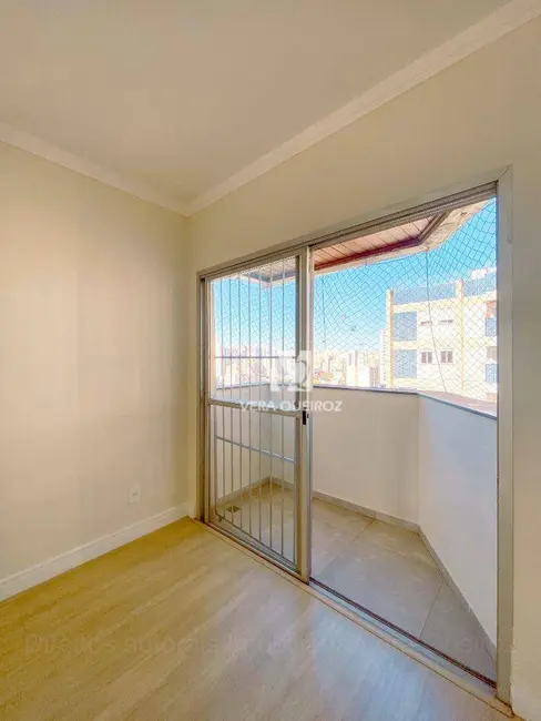Apartamento com 3 quartos à venda, 96m2 em Vila Itapura, Campinas - SP - imagem 3 Foto 3 de Apartamento com 3 quartos à venda, 96m2 em Vila Itapura, Campinas - SP