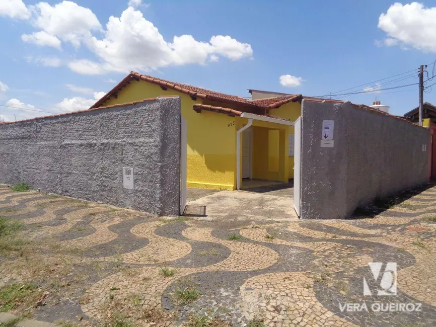 Foto 1 de Casa com 2 quartos para alugar, 176m2 em São Bernardo, Campinas - SP
