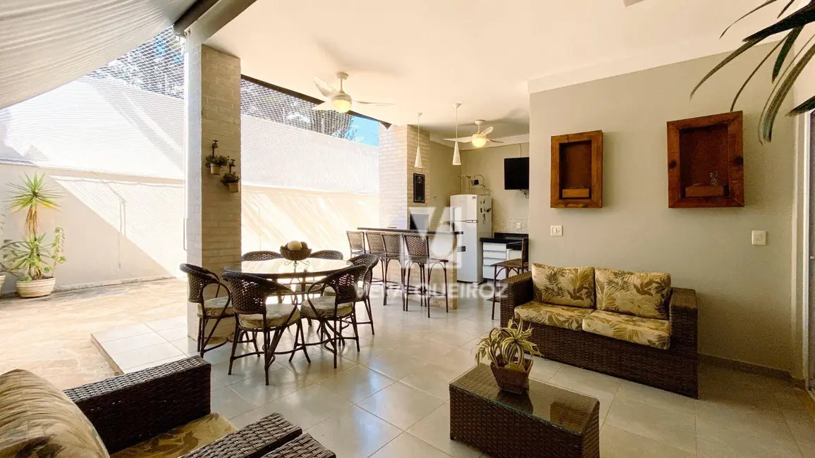 Casa de Condomínio com 3 quartos à venda, 402m2 em Parque Rural Fazenda Santa Cândida, Campinas - SP - imagem 8 Foto 8 de Casa de Condomínio com 3 quartos à venda, 402m2 em Parque Rural Fazenda Santa Cândida, Campinas - SP