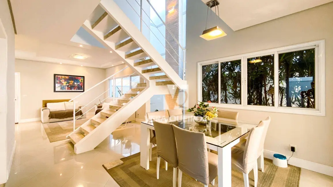 Casa de Condomínio com 3 quartos à venda, 402m2 em Parque Rural Fazenda Santa Cândida, Campinas - SP - imagem 4 Foto 4 de Casa de Condomínio com 3 quartos à venda, 402m2 em Parque Rural Fazenda Santa Cândida, Campinas - SP